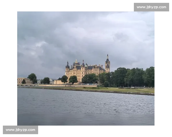 汉堡与雷根斯堡历史文化碰撞探秘两座德国城市的独特魅力